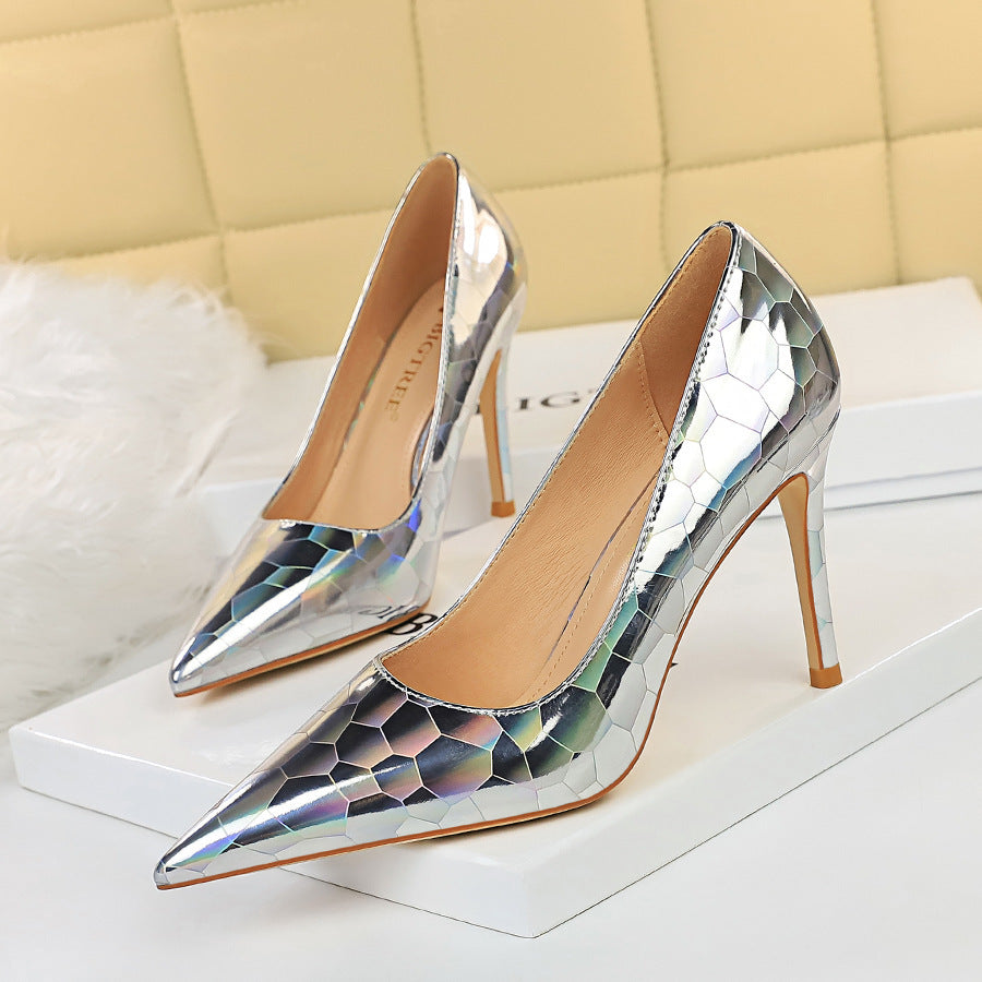 Shiny Silver Crocodile-Effect Pointed-Toe Stiletto Pumps – High Heel Shoes for Weddings & Parties Silver